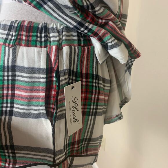 Plush Plaid Pajama Set White and Red Size Small - Picture 6 of 11